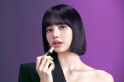 Lisa trở thành đại sứ toàn cầu của MAC