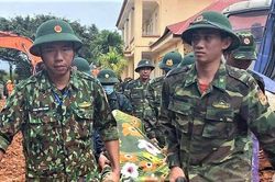 Bộ trưởng Quốc phòng chia buồn với gia đình 22 quân nhân hy sinh