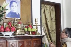 Nhớ mãi lời mẹ dạy làm người