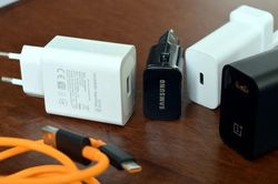 Sẽ là thảm họa nếu các hãng Android học theo iPhone 12