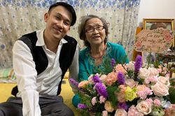 Những bông hoa dành cho mẹ