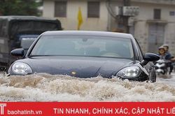 Kinh nghiệm lái xe trong ngày mưa bão