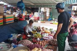 Giá thực phẩm hôm nay 20/10: Giá rau củ bật tăng 2.000 đồng/kg
