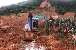 Truy tặng Huân chương Bảo vệ Tổ quốc cho 22 cán bộ, chiến sĩ Đoàn Kinh tế - Quốc phòng 337