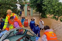 Trên những vùng mưa lũ