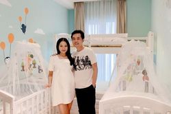 Dương Khắc Linh vui mừng thông báo Sara Lưu đã sinh hạ cặp đôi song sinh