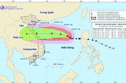 Bão số 8 đang hướng vào khu vực các tỉnh Quảng Bình-Quảng Trị