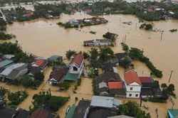 12 triệu người ở các tỉnh ven biển đang phải chịu ảnh hưởng từ nguy cơ bão lũ