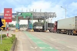 Quảng Trị: Đề nghị tạm dừng thu phí đường bộ để cứu trợ, tiếp tế lương thực