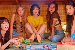 Sau scandal của Irene, Red Velvet hủy sự kiện fan meeting khiến fan không khỏi lo lắng