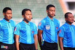 Trọng tài ngoại vắng bóng ở V.League 2020