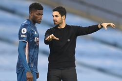 Arsenal: Partey gây ấn tượng mạnh mẽ, được ví như Patrick Vieira