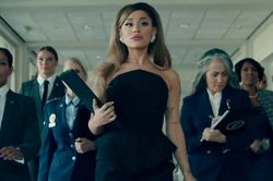 Không phải Donald Trump cũng chẳng phải Kanye West, vị trí tân Tổng thống nước Mỹ đã gọi tên... Ariana Grande???