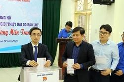 Người dân đất Cảng cùng hướng về miền Trung