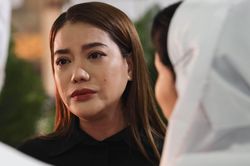 Trương Ngọc Ánh, Thân Thúy Hà viếng NSND Lý Huỳnh