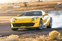 Ferrari triệu hồi dòng xe 812 Superfast tại Mỹ
