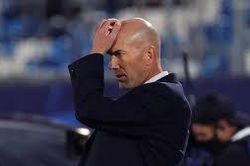 HLV Zidane nhận định về khả năng bị Real Madrid sa thải