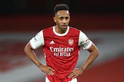 Aubameyang chơi kém ấn tượng, HLV Arteta nói gì?
