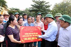 Thủ tướng kiểm tra công tác khắc phục hậu quả lũ lụt tại Quảng Bình