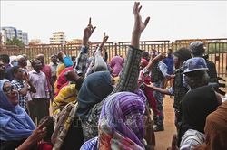 Sudan-Israel bình thường hóa quan hệ - Mỹ đưa Sudan khỏi danh sách tài trợ khủng bố
