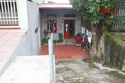 Tâm sự nhói lòng của người mẹ mù lòa chăm con ung thư