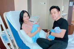 Vợ chồng Dương Khắc Linh - Sara Lưu hạnh phúc vì biểu cảm đáng yêu của hai con sinh đôi