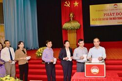 Đồng chí Bí thư Tỉnh ủy Chẩu Văn Lâm gửi thư thăm hỏi đồng bào miền Trung bị lụt bão