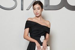 Hoa hậu Đỗ Mỹ Linh và dàn mỹ nhân khoe dáng gợi cảm