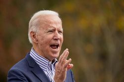 Người ủng hộ Tổng thống Trump đến phá buổi vận động của ông Biden