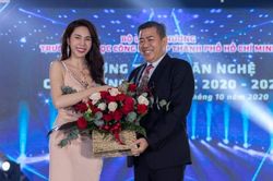 Thủy Tiên lần đầu chia sẻ về chuyến đi cứu trợ miền Trung trước hàng nghìn sinh viên ĐH Công nghiệp TP.HCM