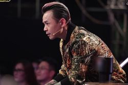 Dàn huấn luyện viên Rap Việt lên đồ ngày càng chất