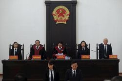 Luật sư cung cấp chứng cứ mới trong ngày đầu xét xử vụ án xảy ra tại BIDV