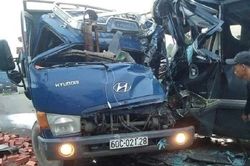Xe khách đối đầu xe tải ở Đồng Nai, tài xế tử vong
