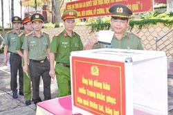 Công an tỉnh Gia Lai quyên góp hơn 620 triệu đồng ủng hộ đồng bào miền Trung