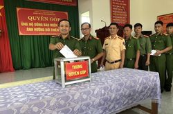 Hơn 600 triệu đồng ủng hộ người dân miền Trung bị lũ lụt