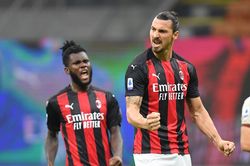 Ibrahimovic lập cú đúp tại Serie A