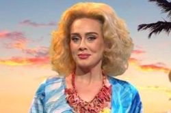 Adele bị chỉ trích khi đóng hài kịch phản cảm về đàn ông châu Phi