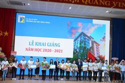 3.200 tân sinh viên Trường ĐH Bách khoa (ĐH Đà Nẵng) khai giảng năm học mới