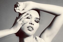 Chồng Hà Anh tự nguyện làm hậu phương, chăm sóc con để vợ làm việc