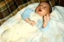 Đấu tranh để nhận nuôi đứa trẻ không ai muốn, 27 năm sau người phụ nữ nhận về 'món quà' làm thay đổi cuộc đời bà
