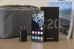 Galaxy S21 có thể 'bảo vệ môi trường' theo cách của iPhone 12