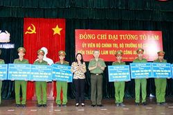 Đại tướng Tô Lâm làm việc với Công an tỉnh An Giang