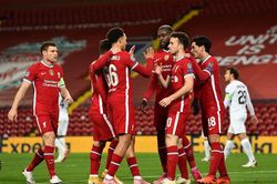 Salah lóe sáng, Liverpool nhẹ nhàng lấy 3 điểm