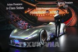 Mercedes-Benz nâng tỷ lệ cổ phần sở hữu ở Aston Martin