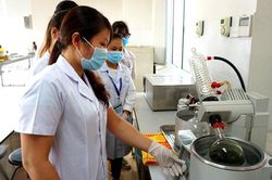 Nữ giảng viên người dân tộc Nùng đam mê nghiên cứu khoa học