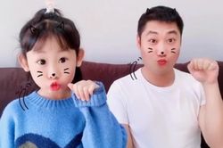Clip: Bố cùng con gái nhí nhố diễn theo nhạc cực dễ thương