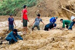 Bộ Y tế cử 7 tổ công tác đến miền Trung