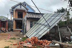 Thiệt hại do bão số 9: 57 người chết và mất tích, gần 90.000 nhà dân hư hỏng, tốc mái