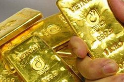 Giá vàng hôm nay 29/10: Bất ngờ tụt giảm, thị trường hoảng loạn