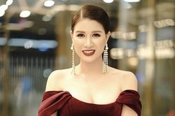 Trang Trần 'nổi đóa' vì vợ chồng Lý Hải đi làm từ thiện còn bị dân mạng chỉ trích